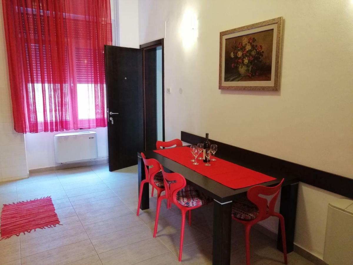 R-Club Old Town Apartments Будва Экстерьер фото