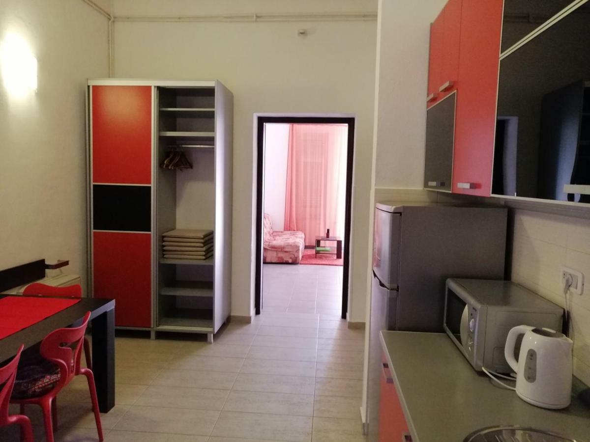 R-Club Old Town Apartments Будва Экстерьер фото