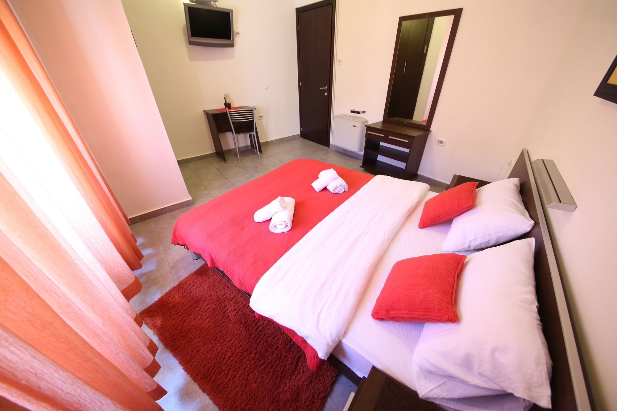 R-Club Old Town Apartments Будва Экстерьер фото